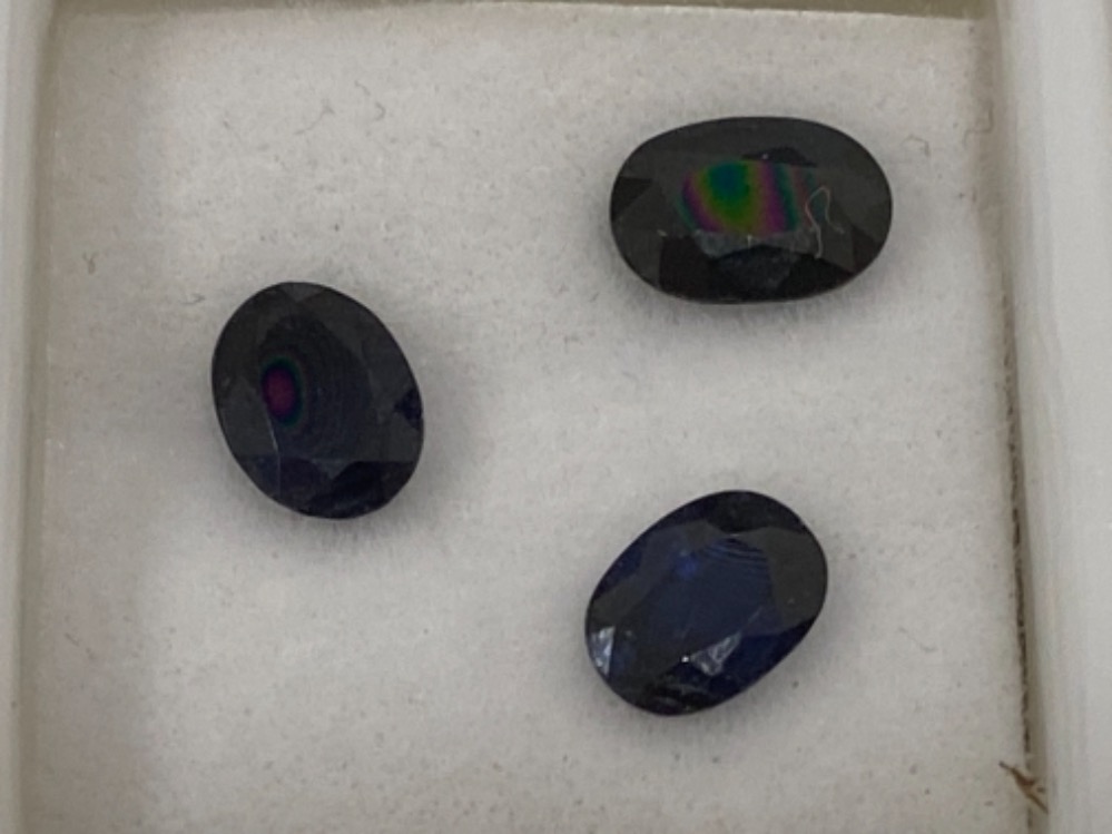 2.65 CARATS BLUE SAPPHIRES - HIGH COLOUR OVAL CUTS - Image 2 of 2