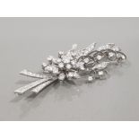 18CT WHITE GOLD ORNATE DIAMOND FLOWER CLUSTER BROOCH COMPRISING OF ROUND BRILLIANT CUT DIAMONDS