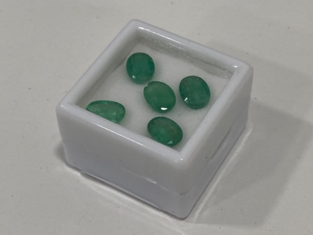 5.83 CARATS EMERALDS - OVAL CUTS, 5 IN TOTAL