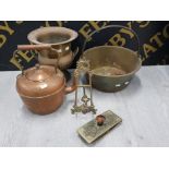 BRASS AND COPPER ITEMS TO INCLUDE JAM PAN ORNATE PICTURE STAND COPPER KETTLE ETC