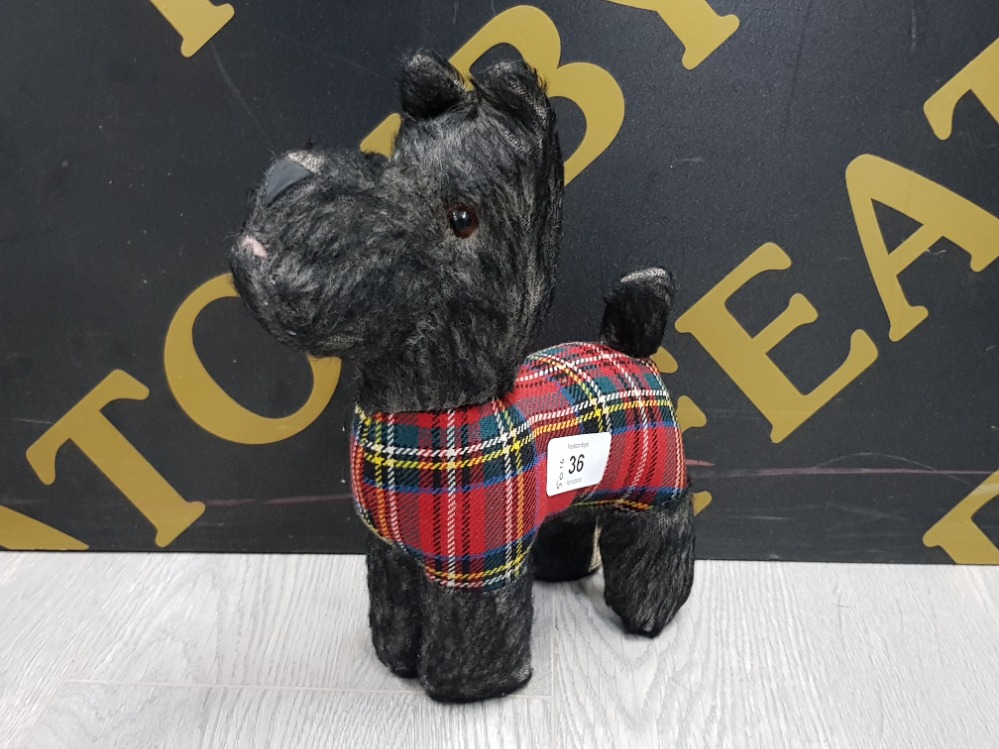 VINTAGE 1960S WENDY BOSTON SCOTTIE SCOTTISH TERRIER PLUSH DOG TOY RED TARTAN FULLY LABELLED