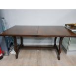 20TH CENTURY SOLID OAK EXTENDABLE TABLE 157CM X 91CM MIDDLE LEAF IS 61CM