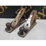 A PAIR OF COMPLETE RECORD NO 4 WOOD PLANES