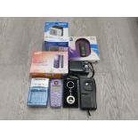 A LOT OF MISCELLANEOUS TO INCLUDE SAMSUNG GT-E2121B BOXED MOBILE PHONE PLUS KODAK C913 CAMERA