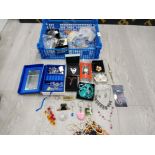 MISCELLANEOUS TO INCLUDE COSTUME JEWELLERY KEY RINGS ETC