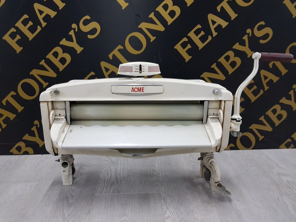 LARGE VINTAGE ACME BENCH TOP MANGLE 54CM