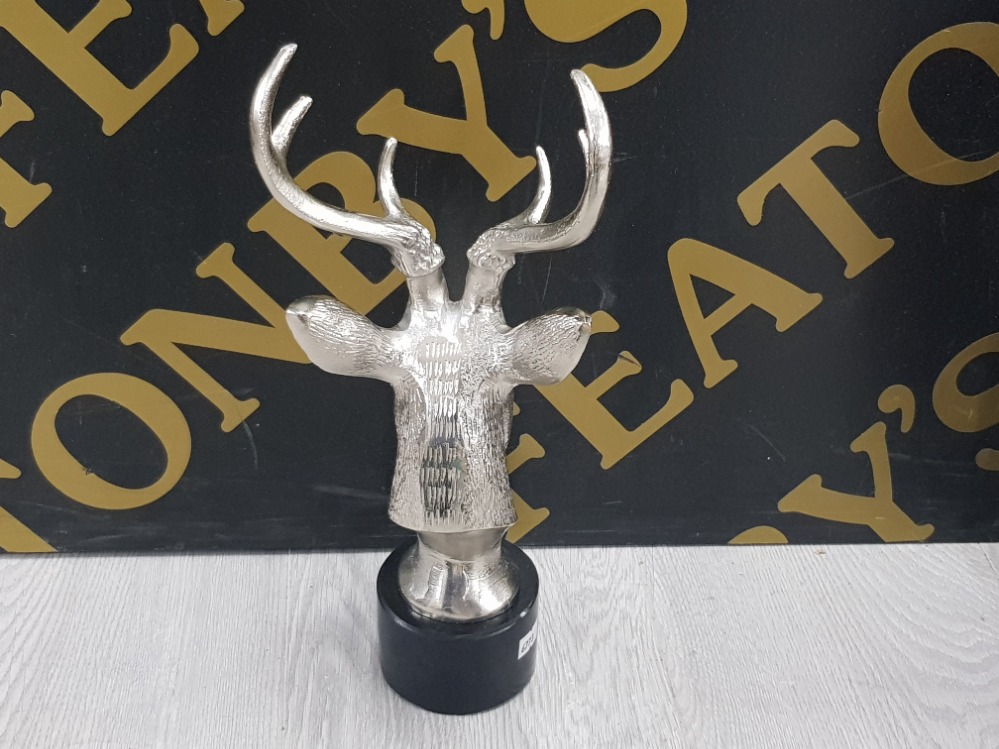 CHROME EFFECT STAGS HEAD BUST ON PLINTH 32CM - Image 3 of 3