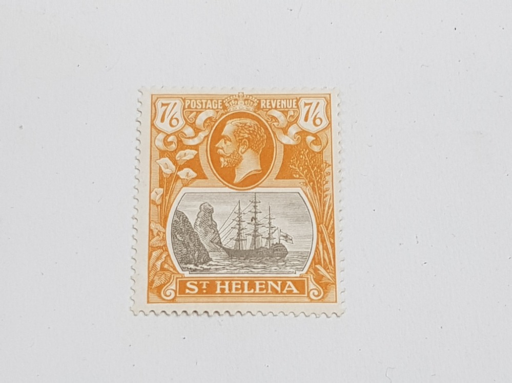 ST HELENA 1922-37 7/6D GREY-BROWN AND YELLOW-ORANGE MINT
