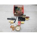 A TRAY OF MISCELLANEOUS ITEMS TO INCLUDE COSTUME JEWELLERY EPNS BOWL KROPP CUT THROAT ETC