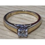 A 9CT YELLOW GOLD AND DIAMOND SOLITAIRE RING .26 DIAMOND COLOUR G CLARITY I1 SIZE H 2.2G GROSS