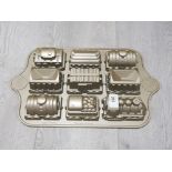 R R NORDIC WARE TRAIN CAKE MOULD MADE USA