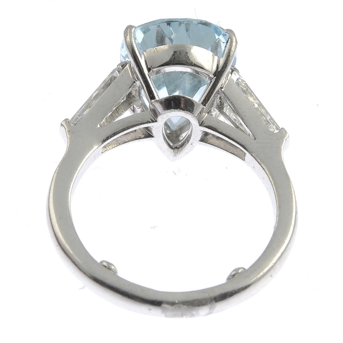 A platinum aquamarine single-stone ring, - Image 2 of 5