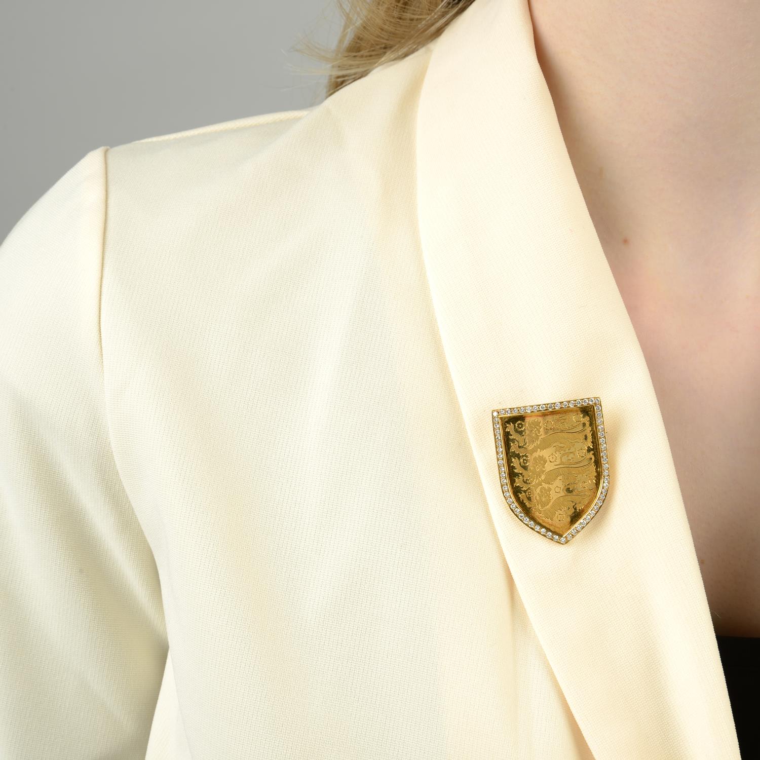 An 18ct gold diamond Football Association shield brooch. - Image 3 of 4