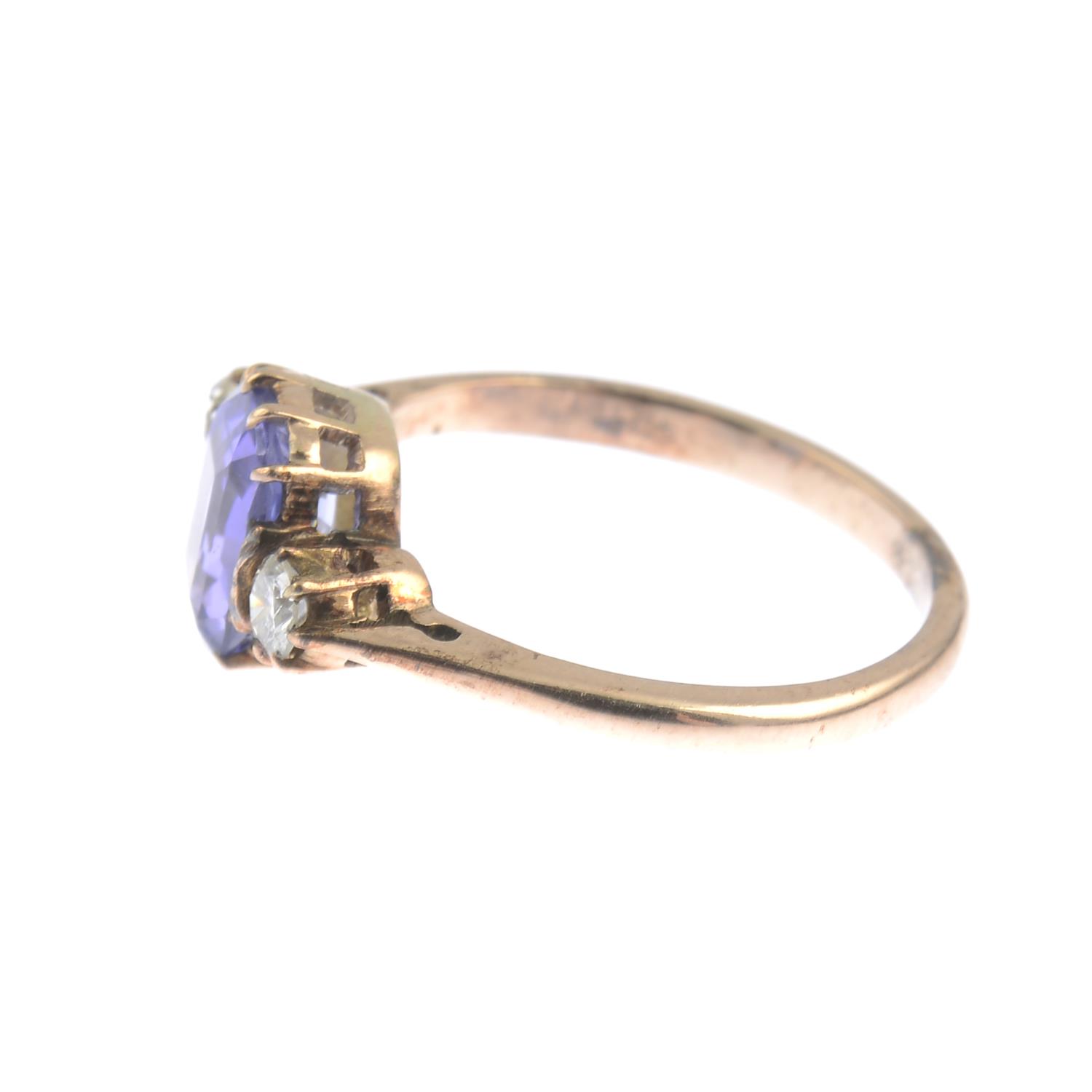 A Sri Lankan sapphire and diamond three-stone ring. - Image 5 of 6