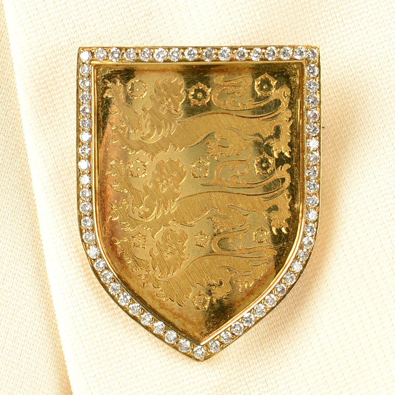 An 18ct gold diamond Football Association shield brooch.