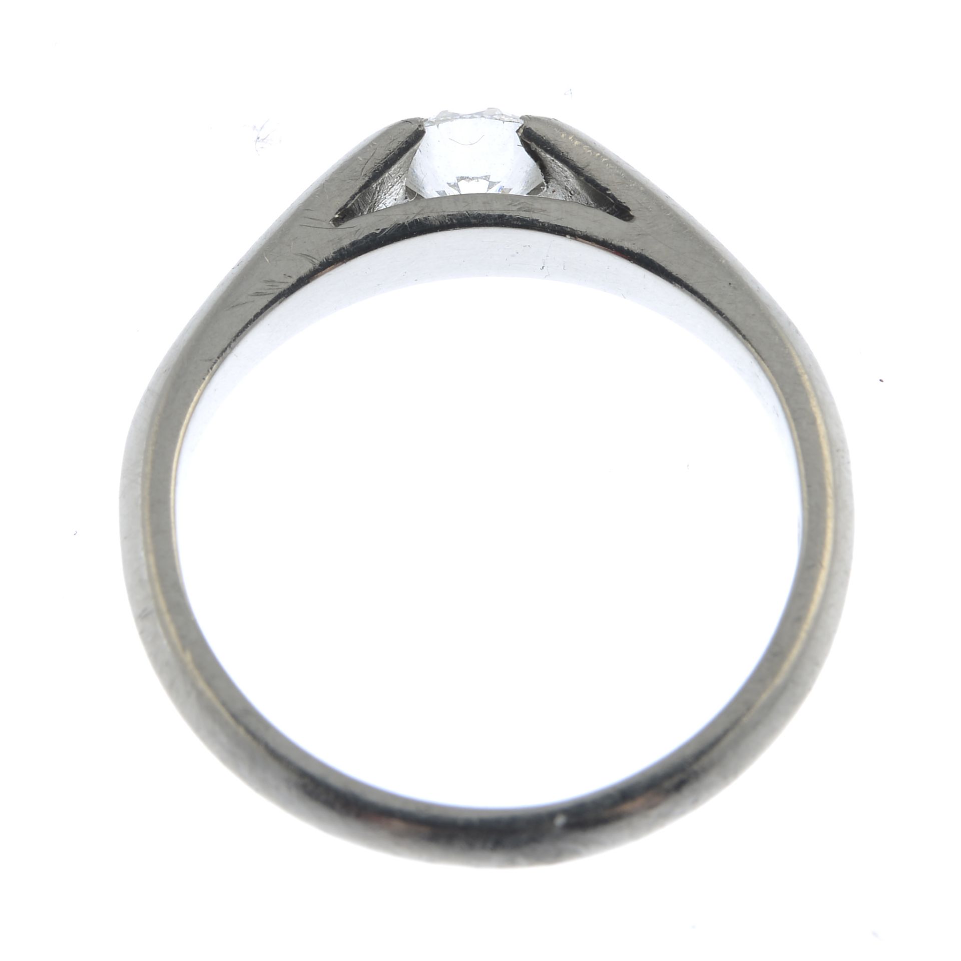 A platinum brilliant-cut diamond ring. - Image 3 of 3