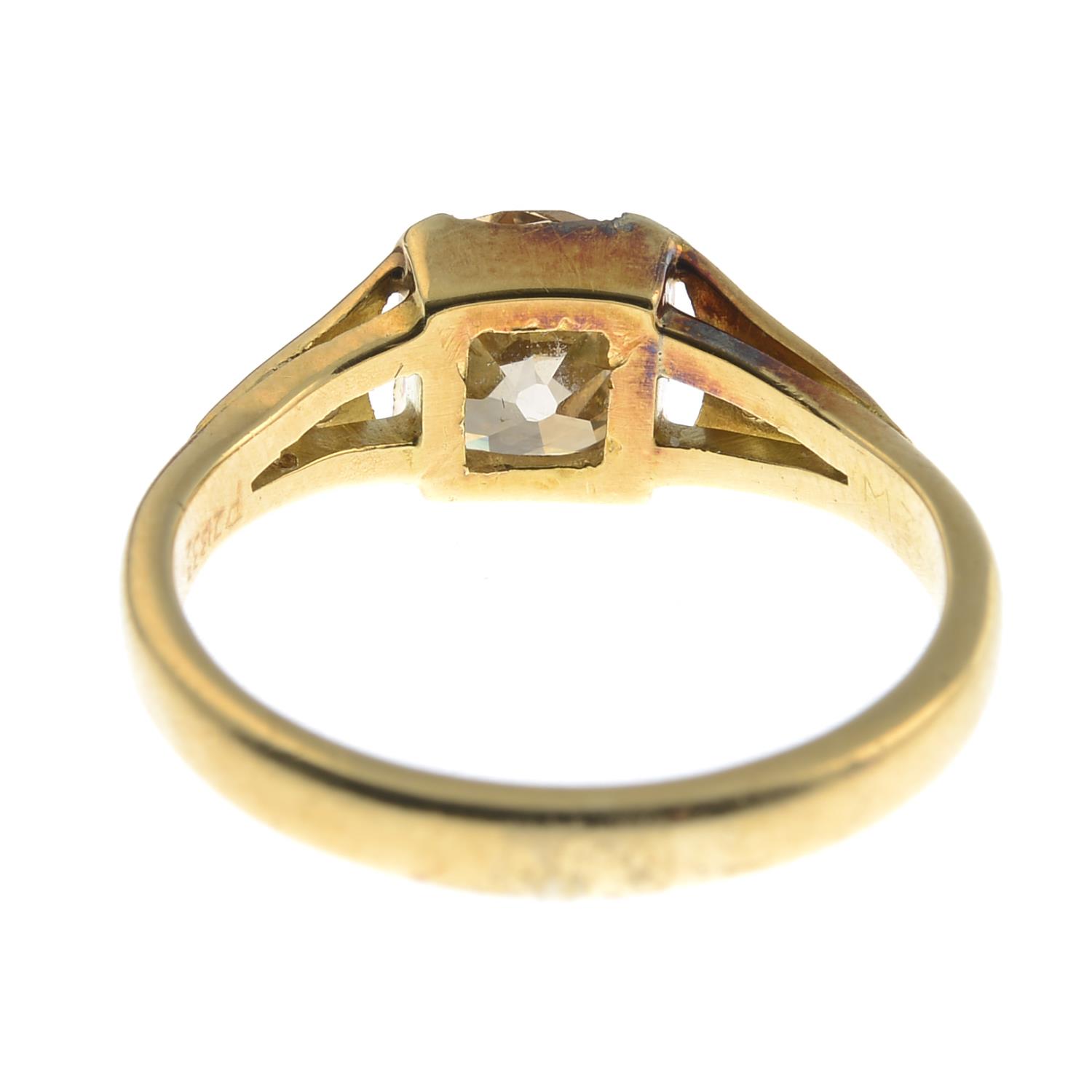 An old-cut 'brown' diamond single-stone ring, with diamond shoulders. - Image 2 of 5