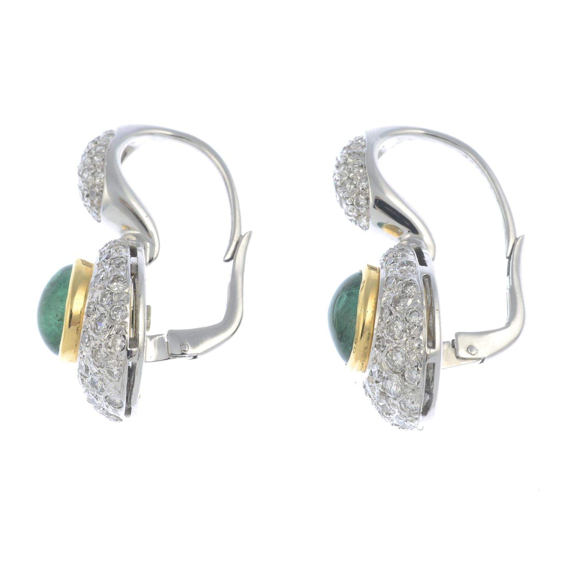 A pair of emerald cabochon and pave-set diamond earrings.Estimated total diamond weight 2cts, - Bild 2 aus 3