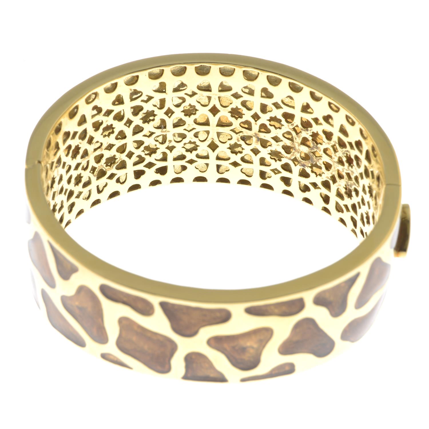 An 18ct gold enamel 'Giraffe' bangle, by Roberto Coin.Hallmarks for Birmingham. - Image 5 of 5