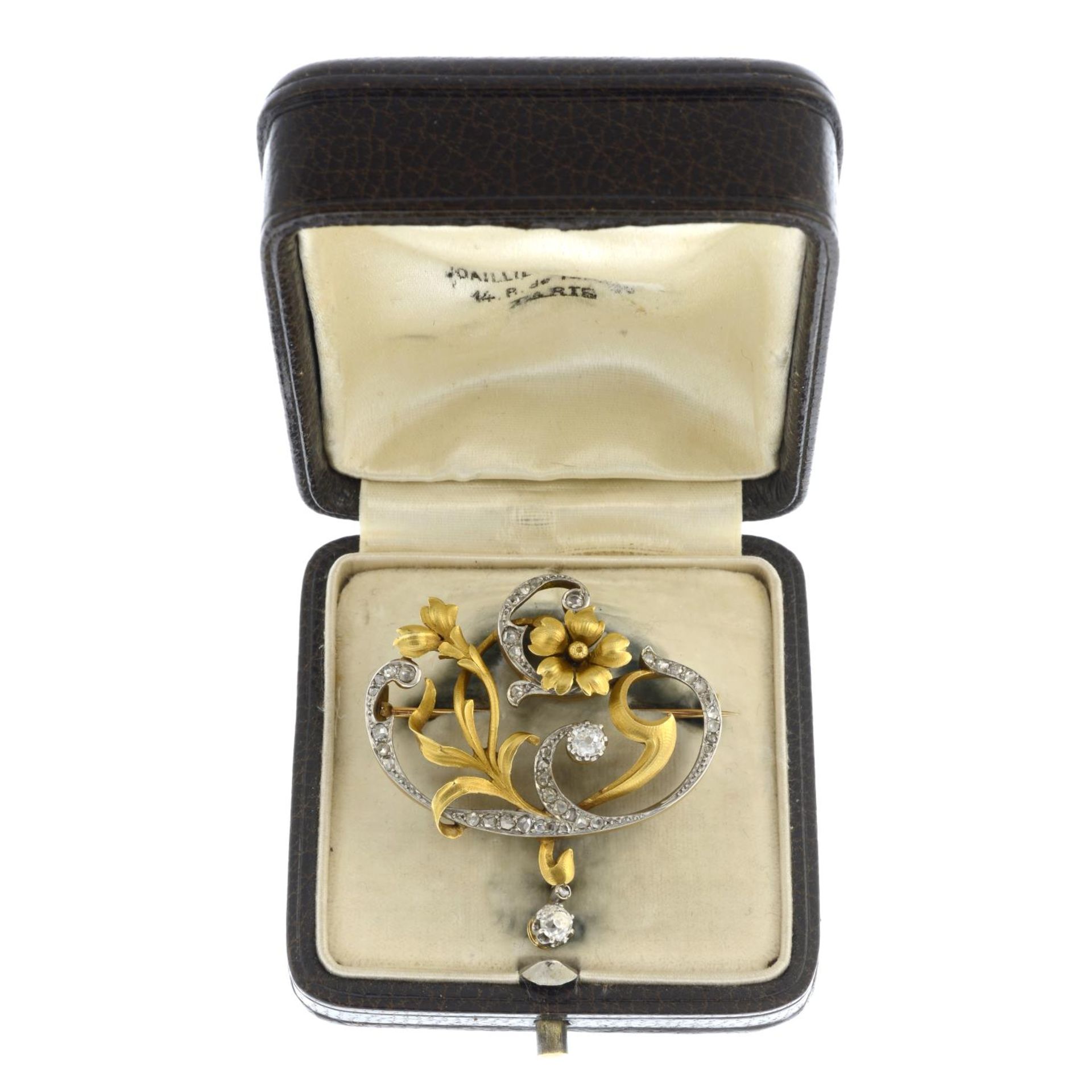 An Art Nouveau 18ct gold old and rose-cut diamond brooch.Estimated total old-cut diamond weight - Bild 3 aus 4