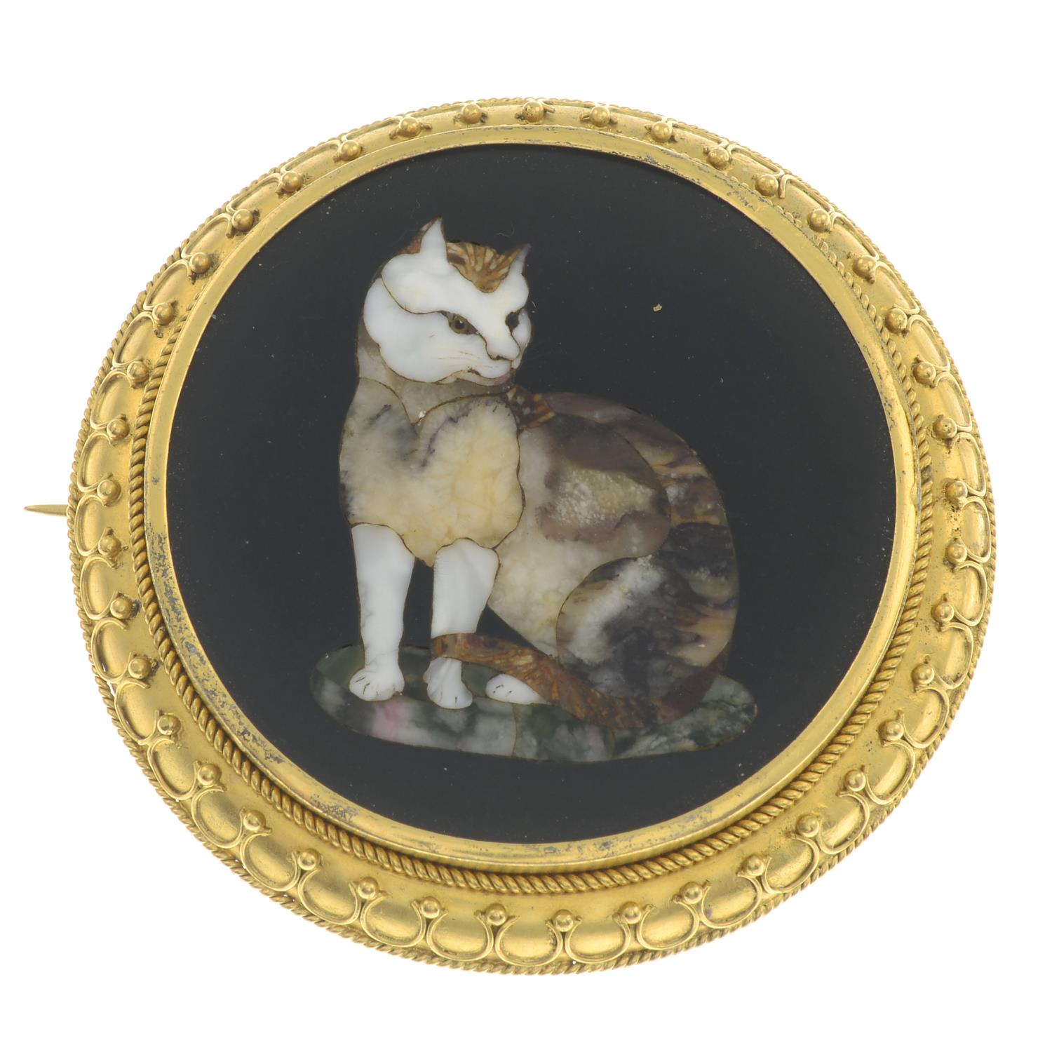 A hardstone pietra dura brooch, depicting a calico cat.