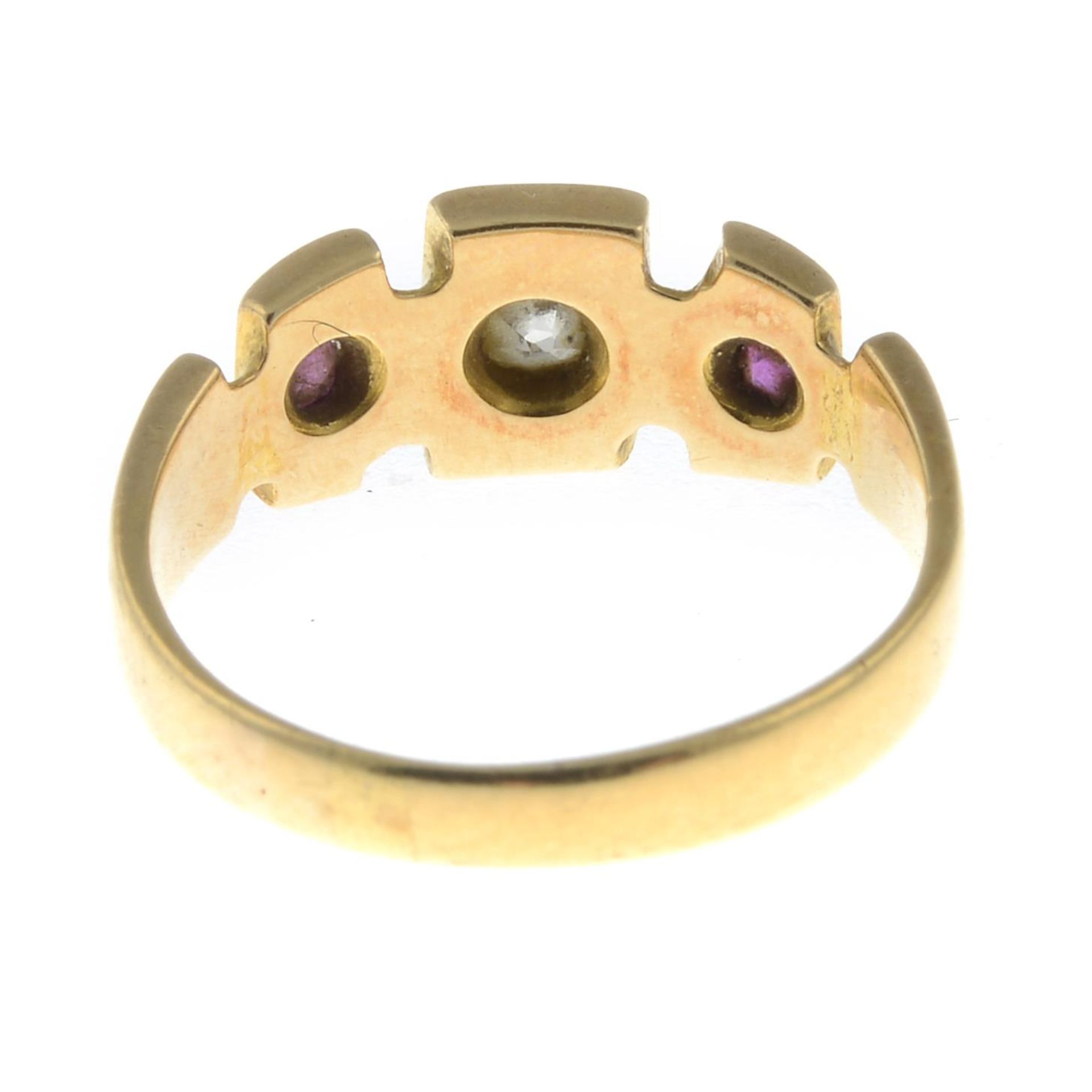 A late 19th century 18ct gold ruby and diamond three-stone ring, with band replacement. - Bild 2 aus 2