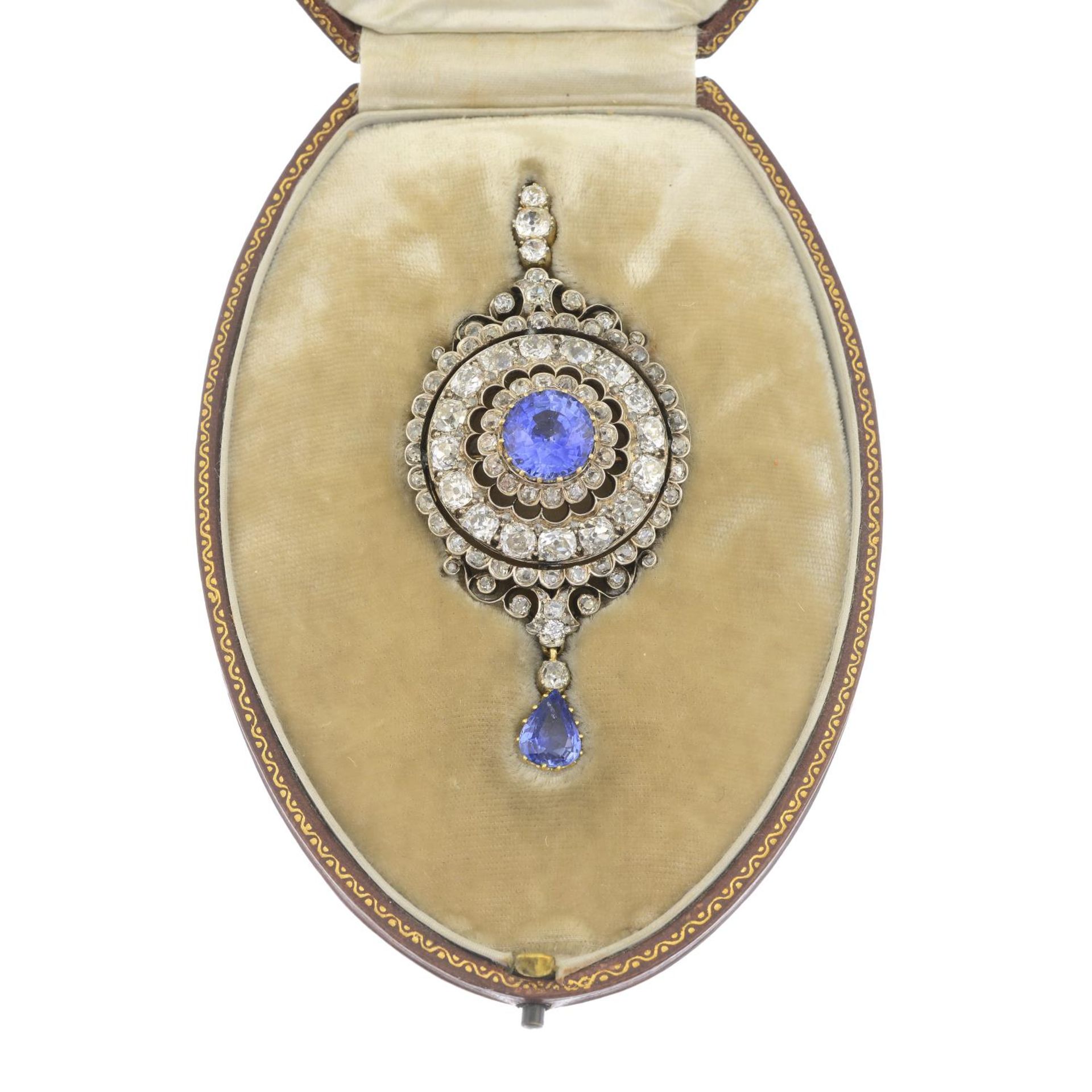 A late 19th century Sri Lankan sapphire and old-cut diamond pendant.With report 78125-78, - Bild 6 aus 8