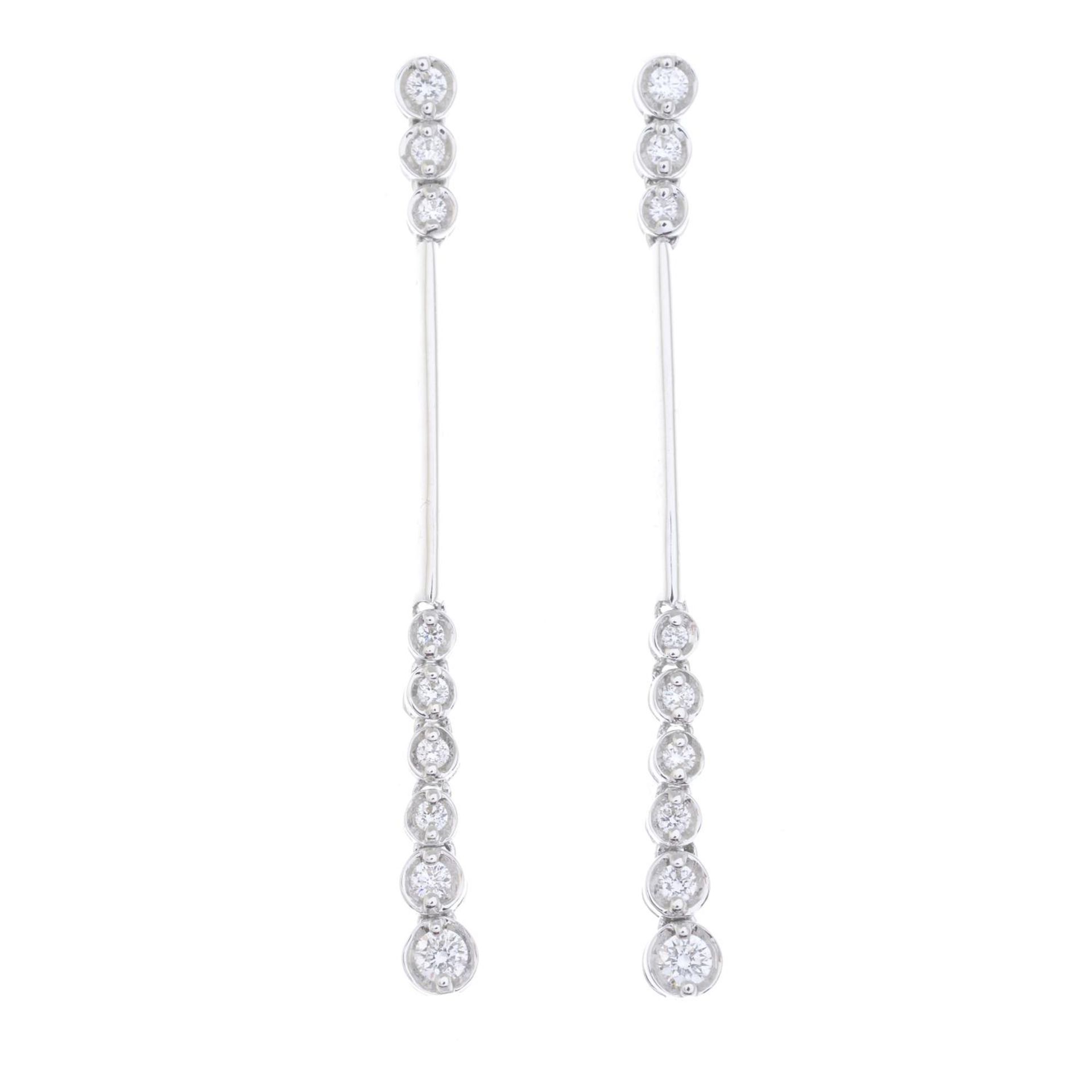 A pair of brilliant-cut diamond drop earrings.Total diamond weight 0.25cts, - Bild 3 aus 3