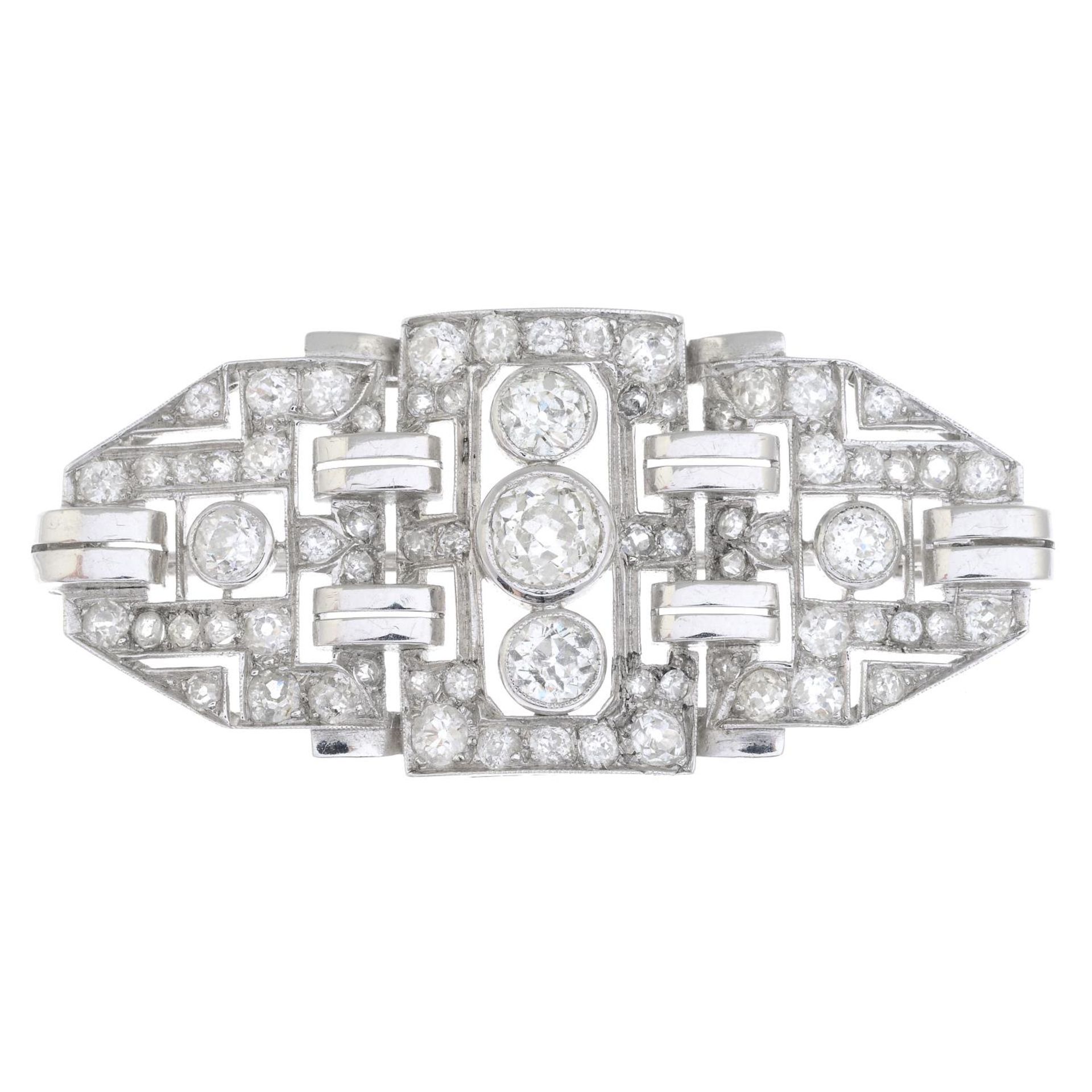 An old-cut diamond geometric brooch.Estimated total diamond weight 4.10ts, - Bild 4 aus 4