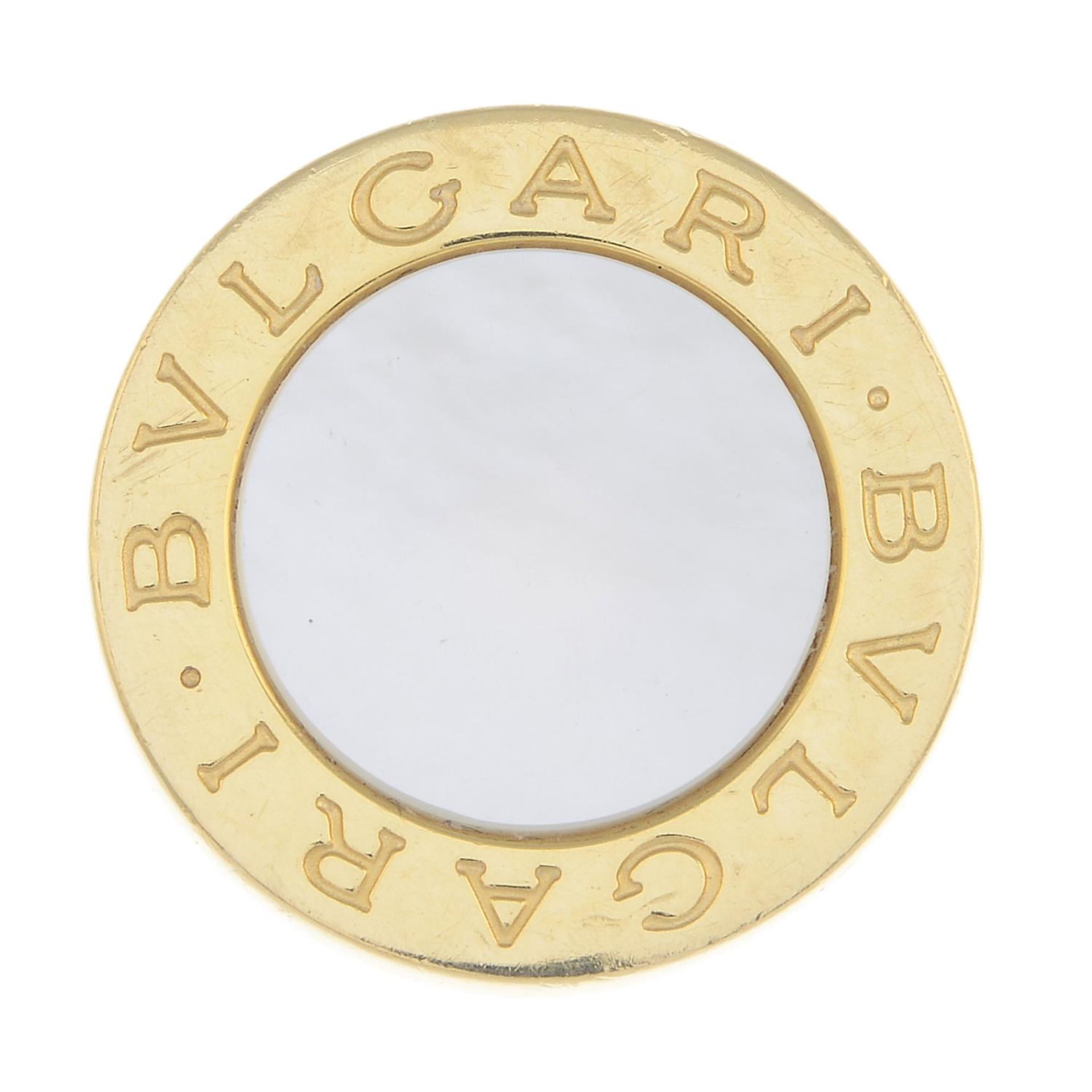 A mother-of-pearl 'Bulgari Bulgari' ring, by Bulgari. - Bild 5 aus 5