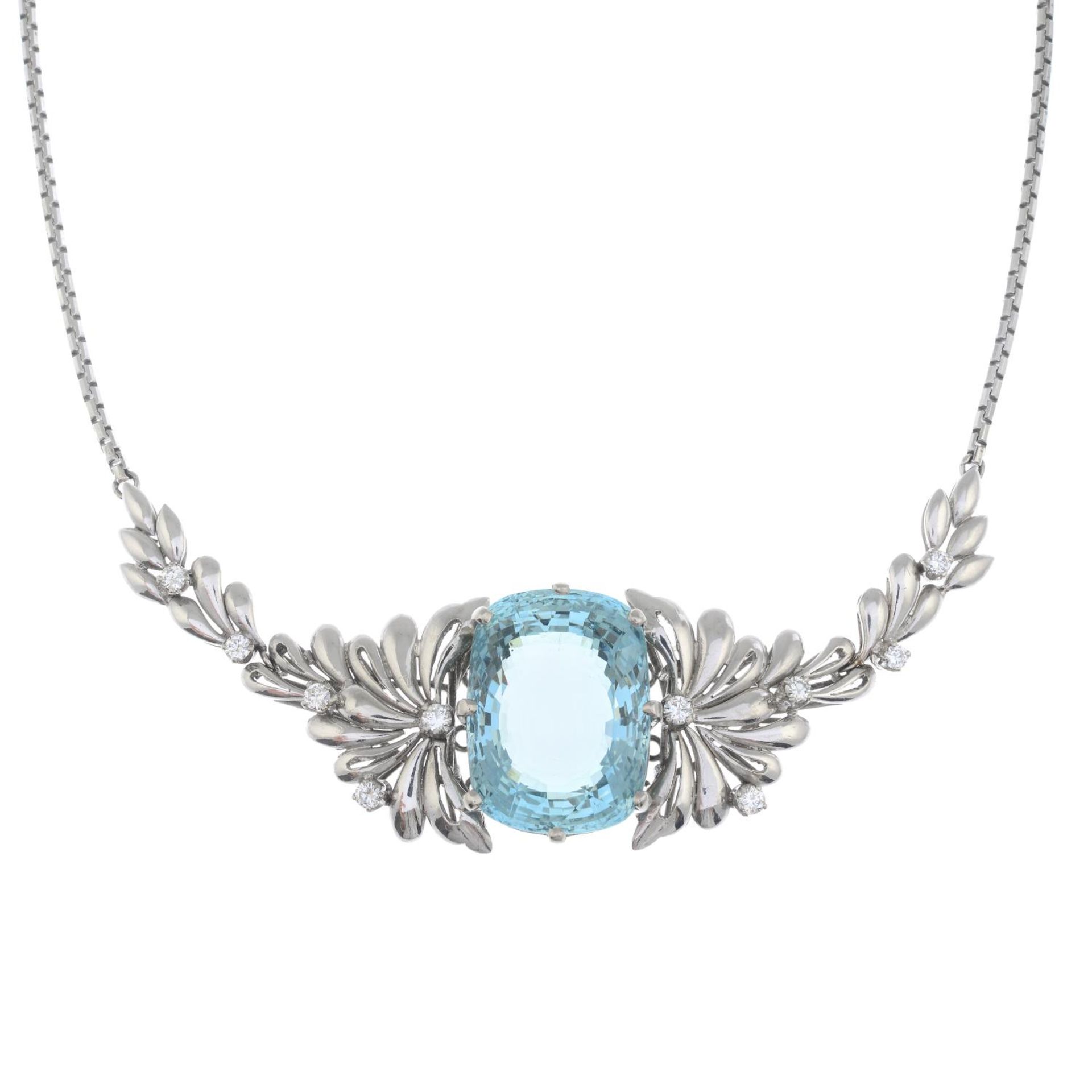 An aquamarine and brilliant-cut diamond necklace.Calculated aquamarine weight 38.02cts, - Bild 5 aus 5
