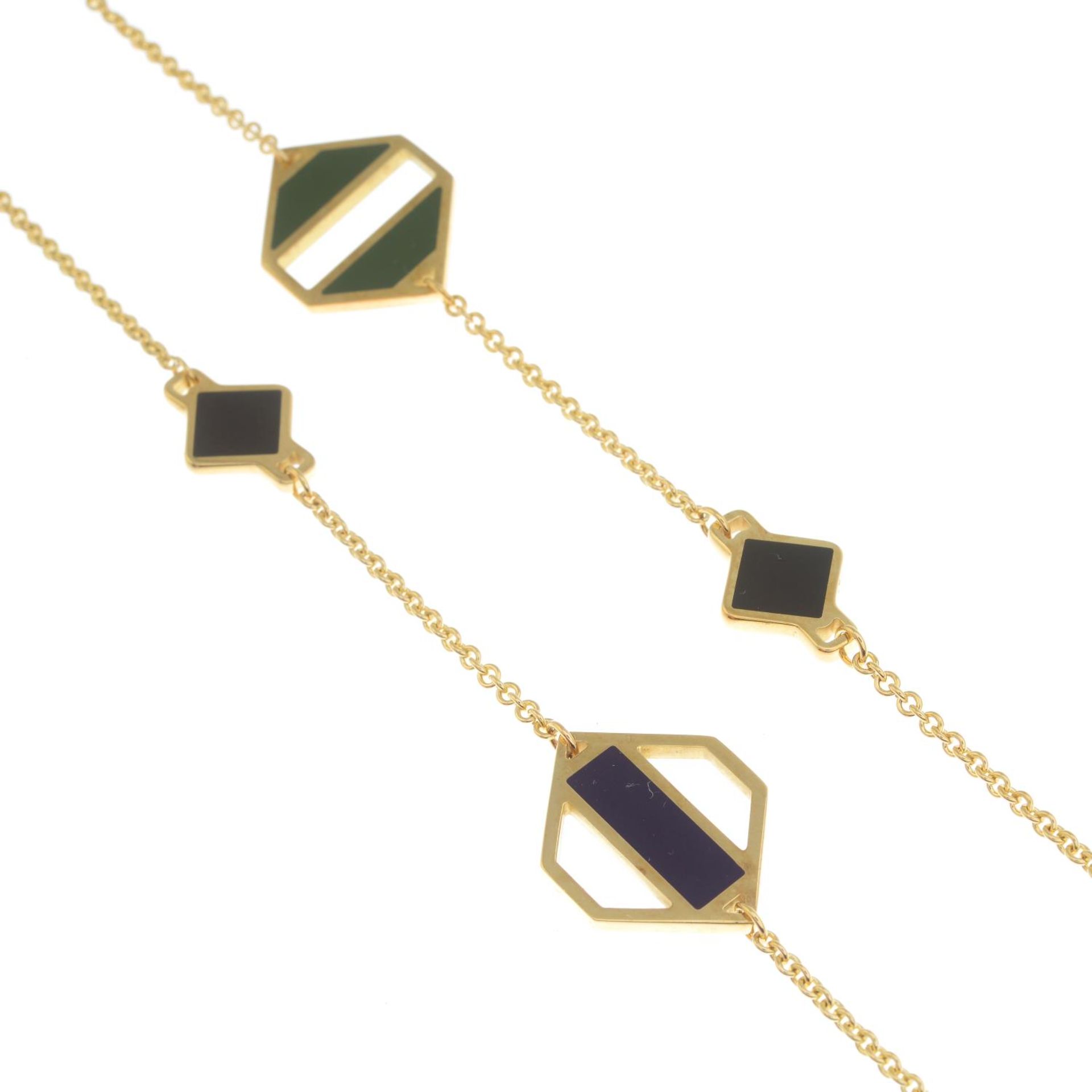 A purple, green and brown enamel 'Zellige' necklace, by Tiffany & Co.Stamped 750. - Bild 2 aus 5