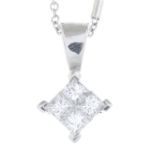A square-shape diamond cluster pendant,