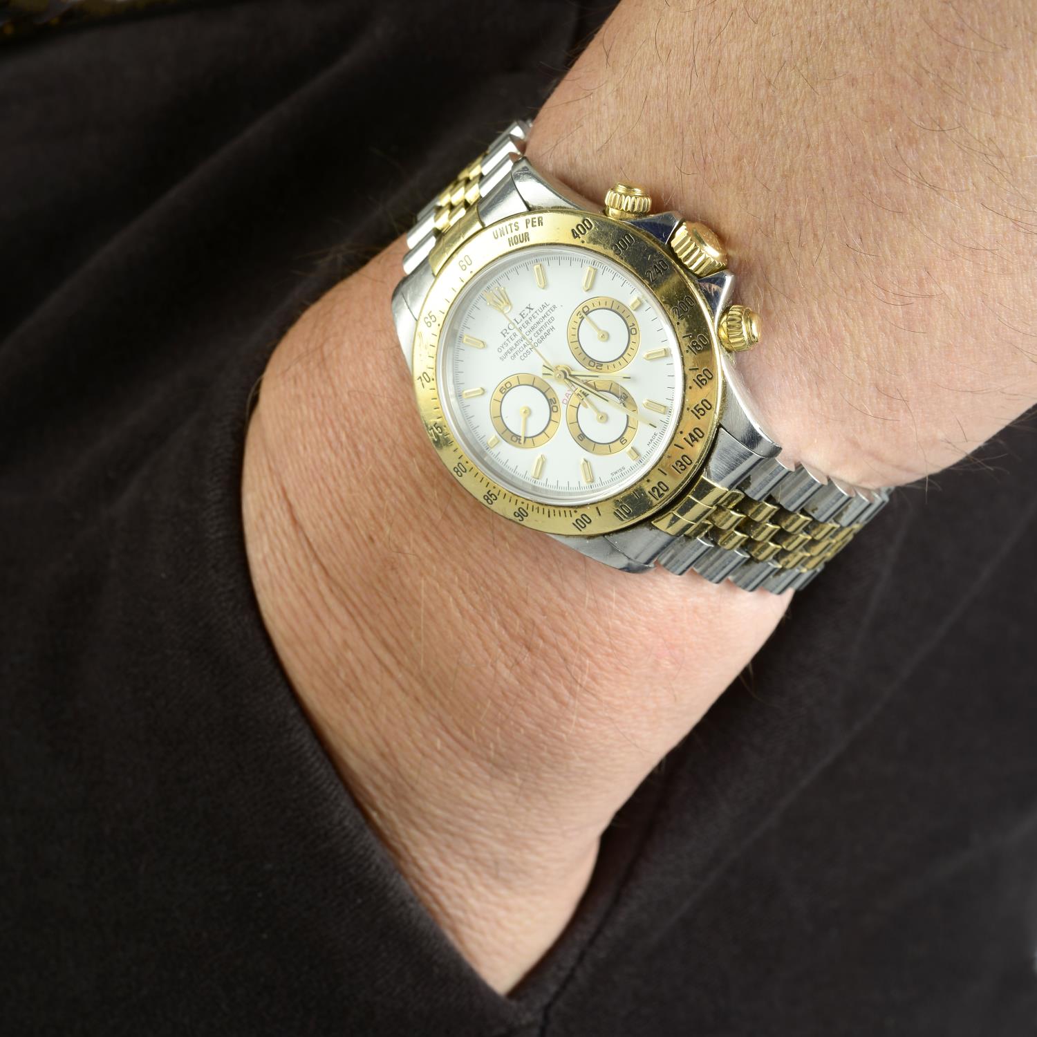 ROLEX - a gentleman's Oyster Perpetual Cosmograph Daytona chronograph bracelet watch. - Image 3 of 4