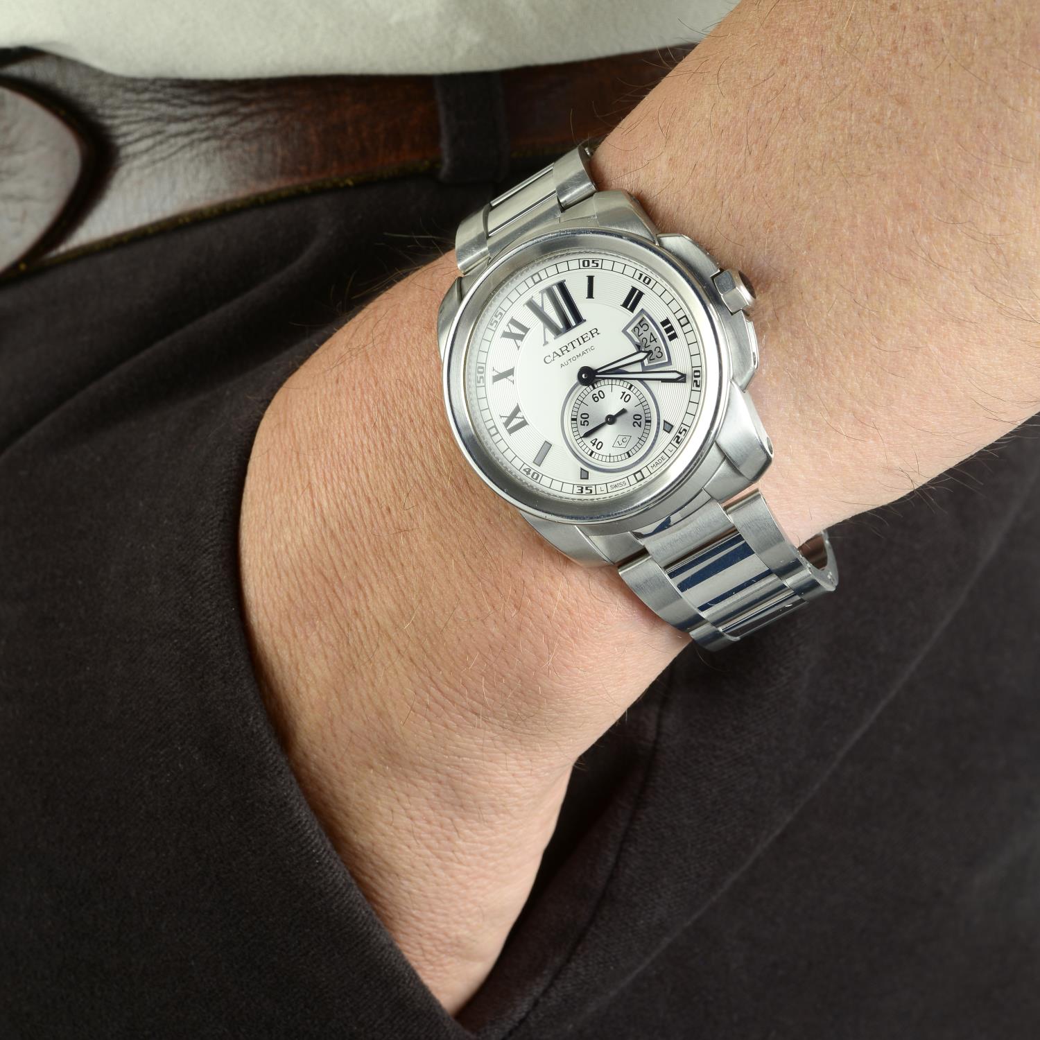 CARTIER - a gentleman's Calibre de Cartier bracelet watch. - Image 3 of 3