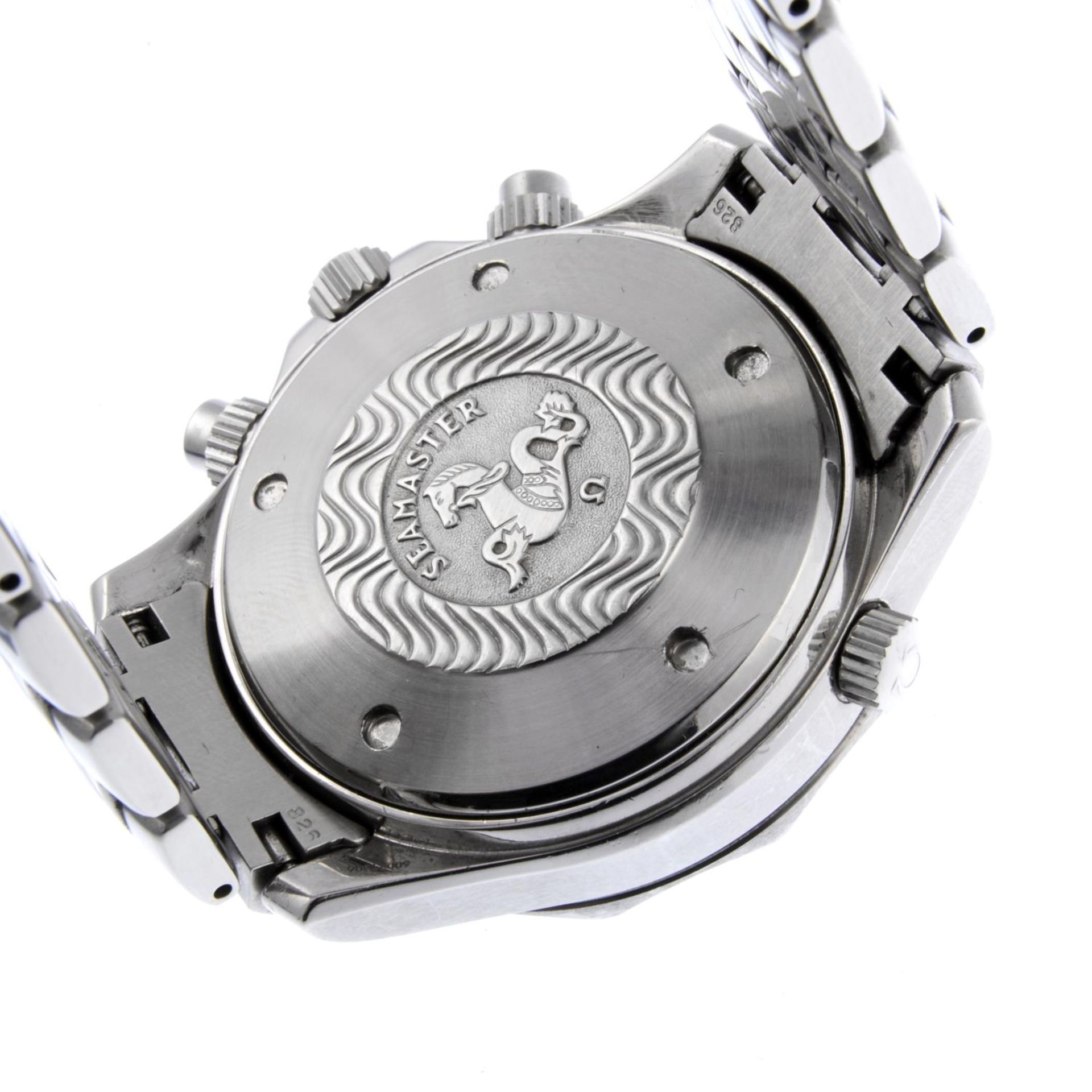 OMEGA - a gentleman's Seamaster Professional Chronometer 300M chronograph bracelet watch. - Bild 2 aus 3