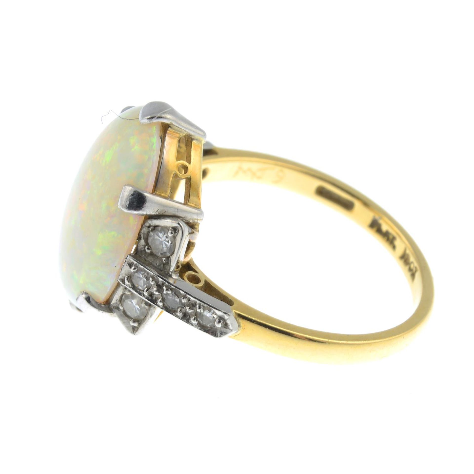 An opal cabochon and circular-cut diamond dress ring.Estimated total diamond weight 0.15ct, - Bild 3 aus 3