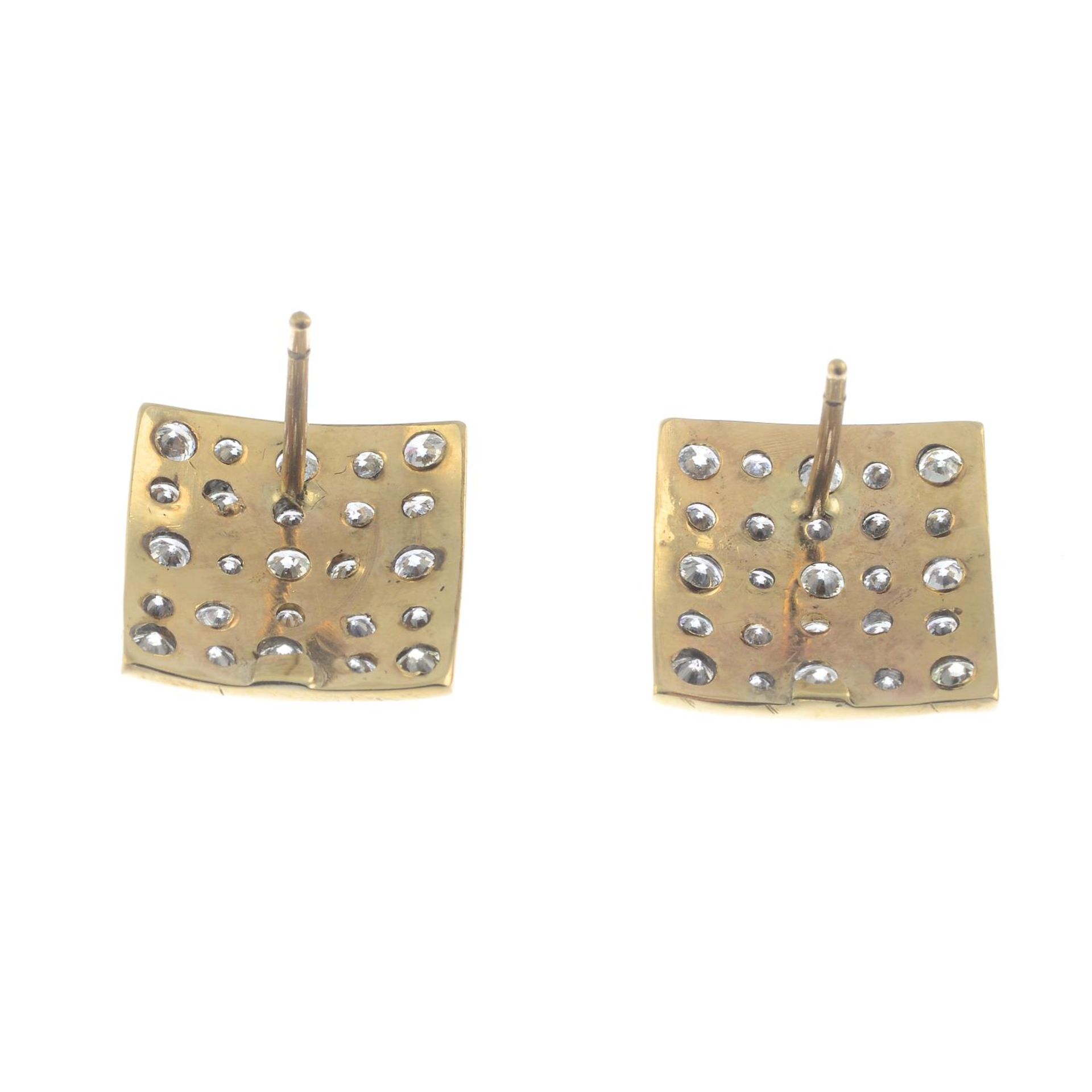 A pair of brilliant-cut diamond cluster stud earrings. - Bild 2 aus 2