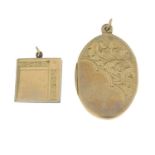 9ct gold oval locket, hallmarks for 9ct gold, length 4.2cms, 11.2gms.