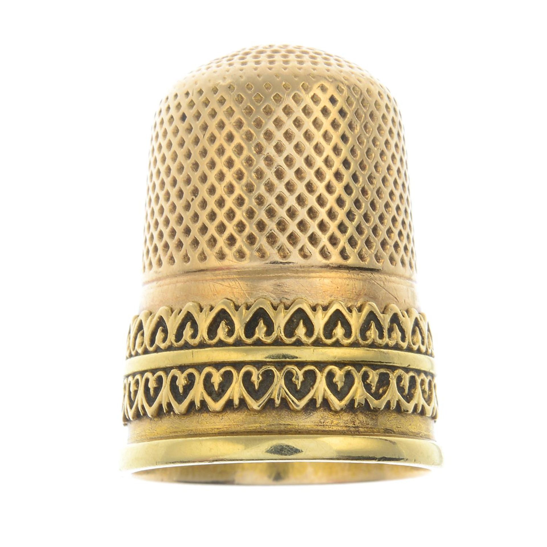 A thimble.Length 2cms.