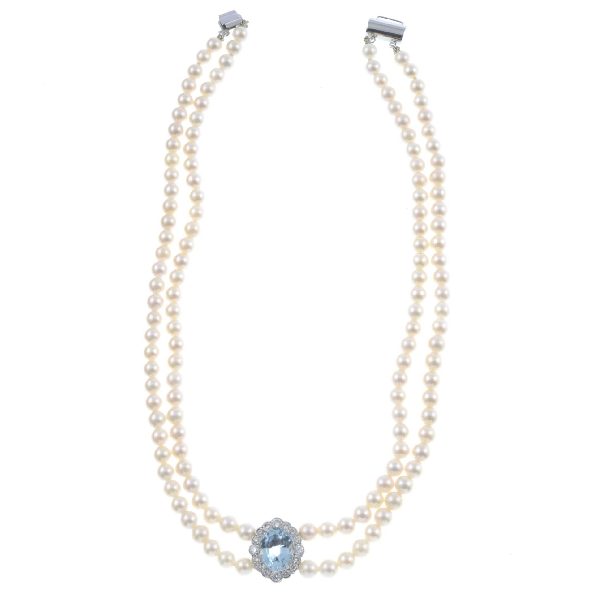 An 18ct gold aquamarine and brilliant-cut diamond highlight cultured pearl choker.Aquamarine - Bild 6 aus 6