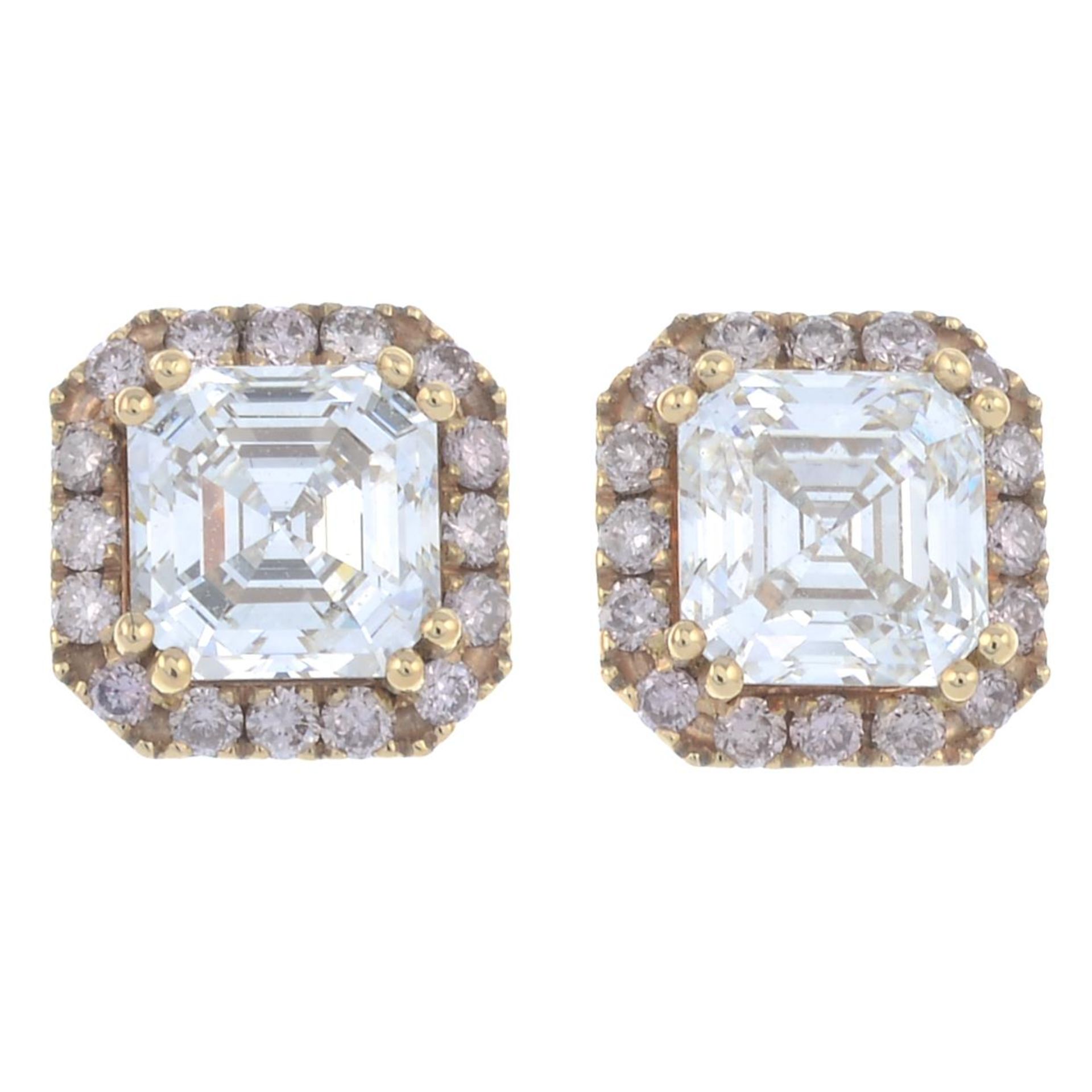 A pair of 18ct gold square-shape diamond and brilliant-cut 'pink' diamond cluster earrings. - Bild 2 aus 3