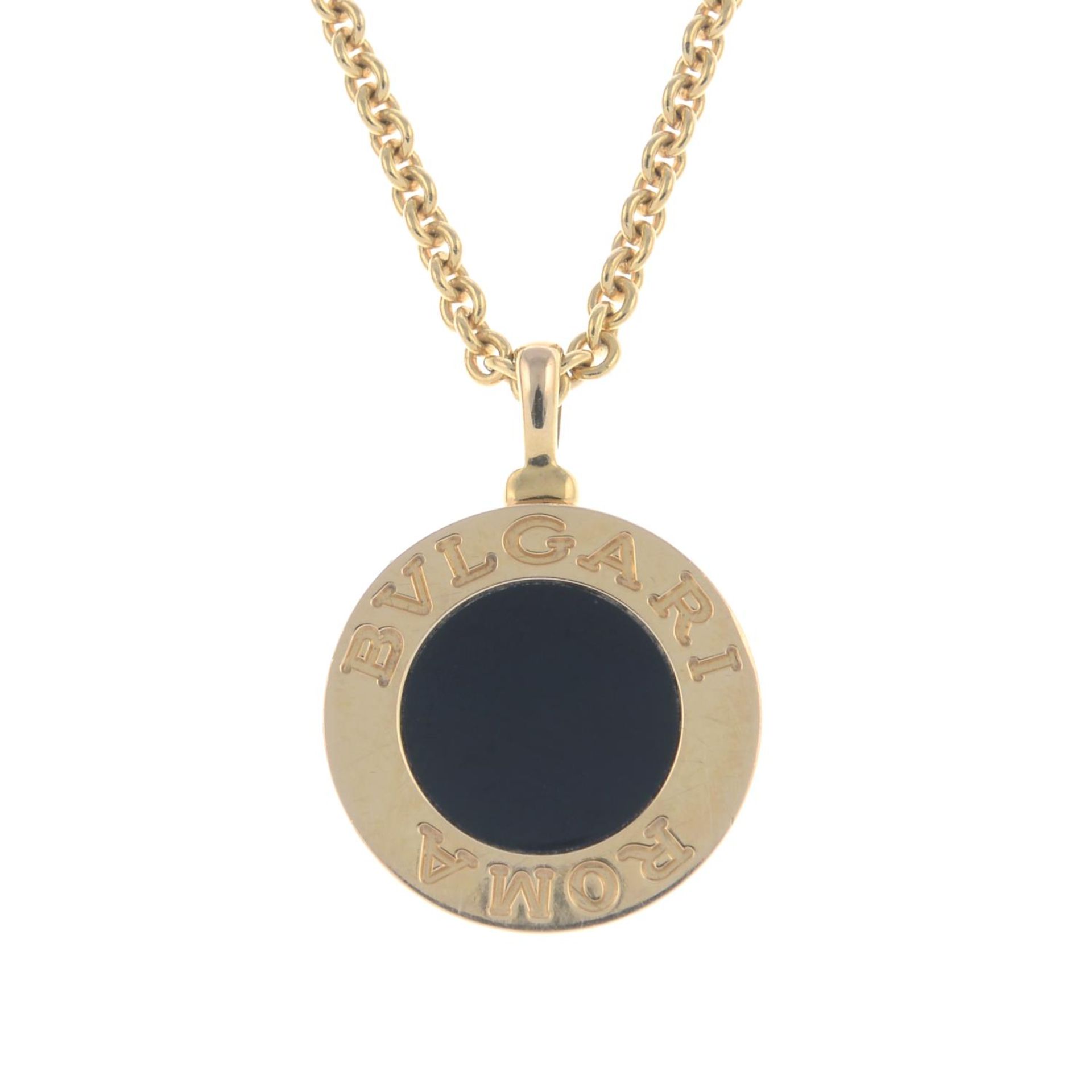 An 18ct gold diamond and onyx 'Roma' pendant on chain, - Bild 5 aus 5