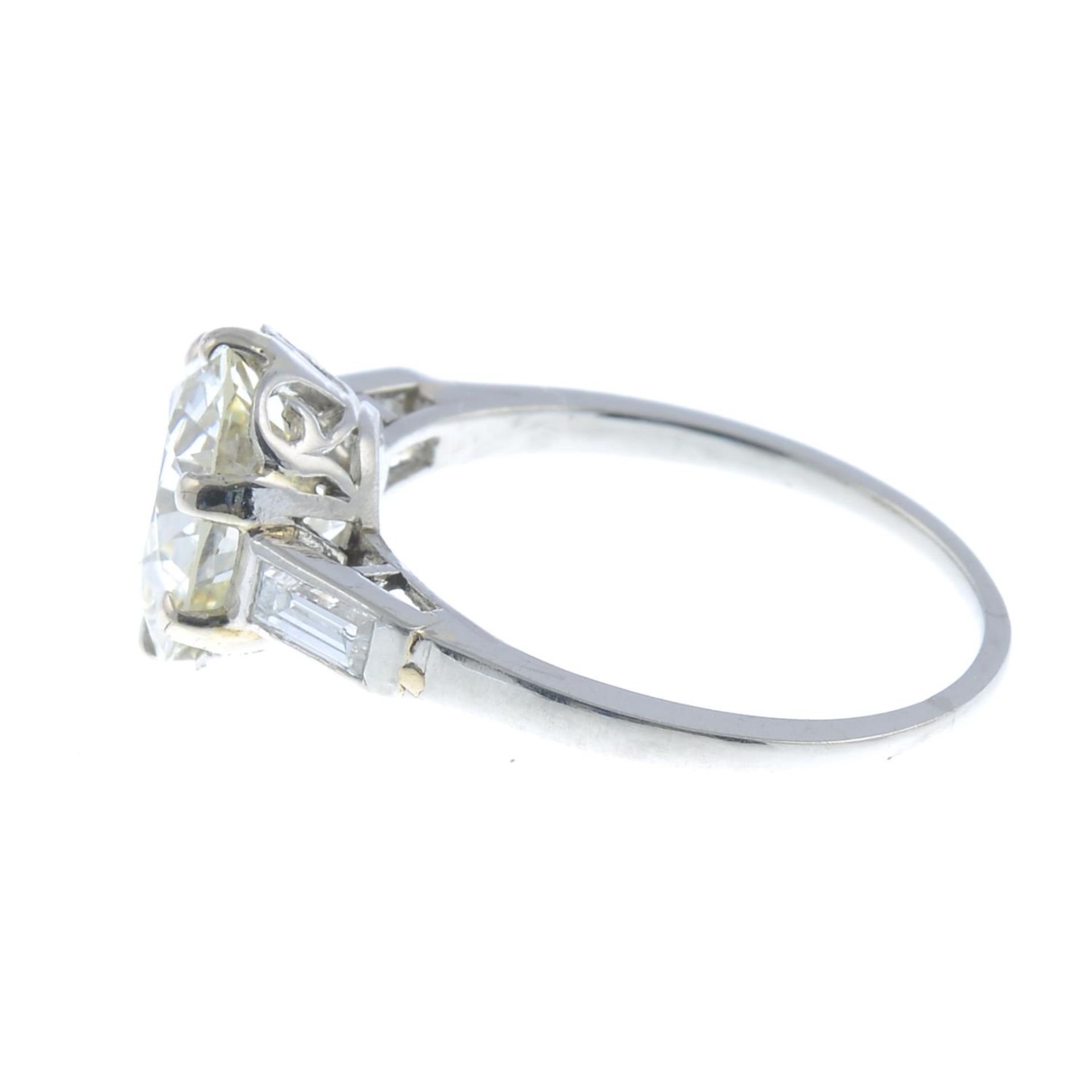 A circular-cut diamond single-stone ring, - Bild 4 aus 5