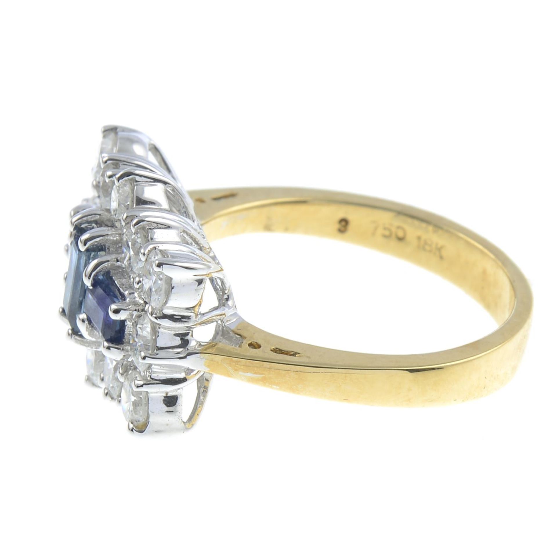 An 18ct gold sapphire and diamond dress ring.Total diamond weight 1.10cts, - Bild 4 aus 5