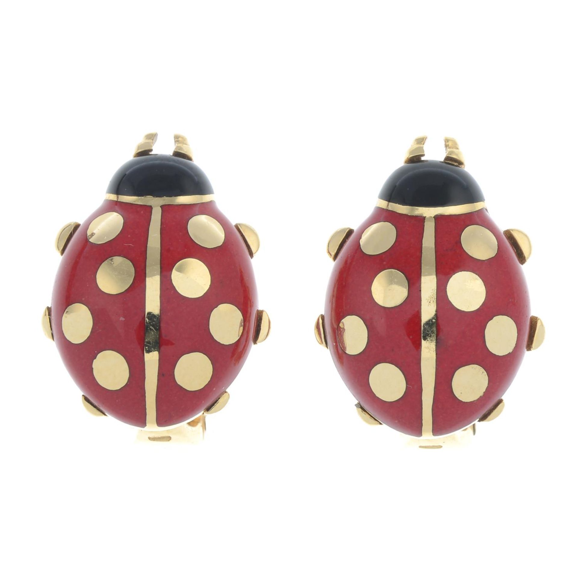 A pair of 18ct gold enamel ladybird earrings, by Cartier.Swiss convention marks. - Bild 2 aus 3