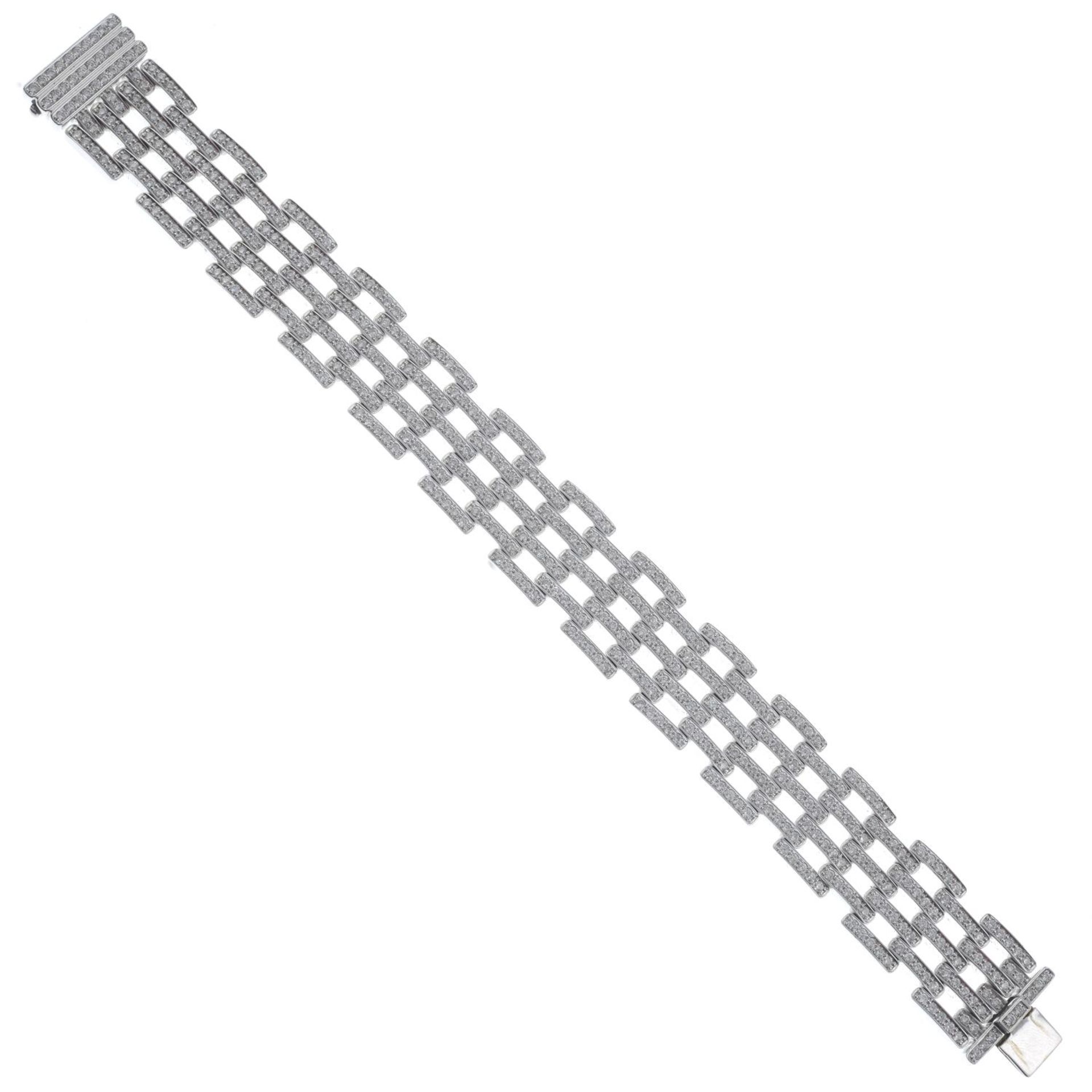 An 18ct gold pave-set diamond brick-link bracelet.Estimated total diamond weight 6cts, - Bild 4 aus 4