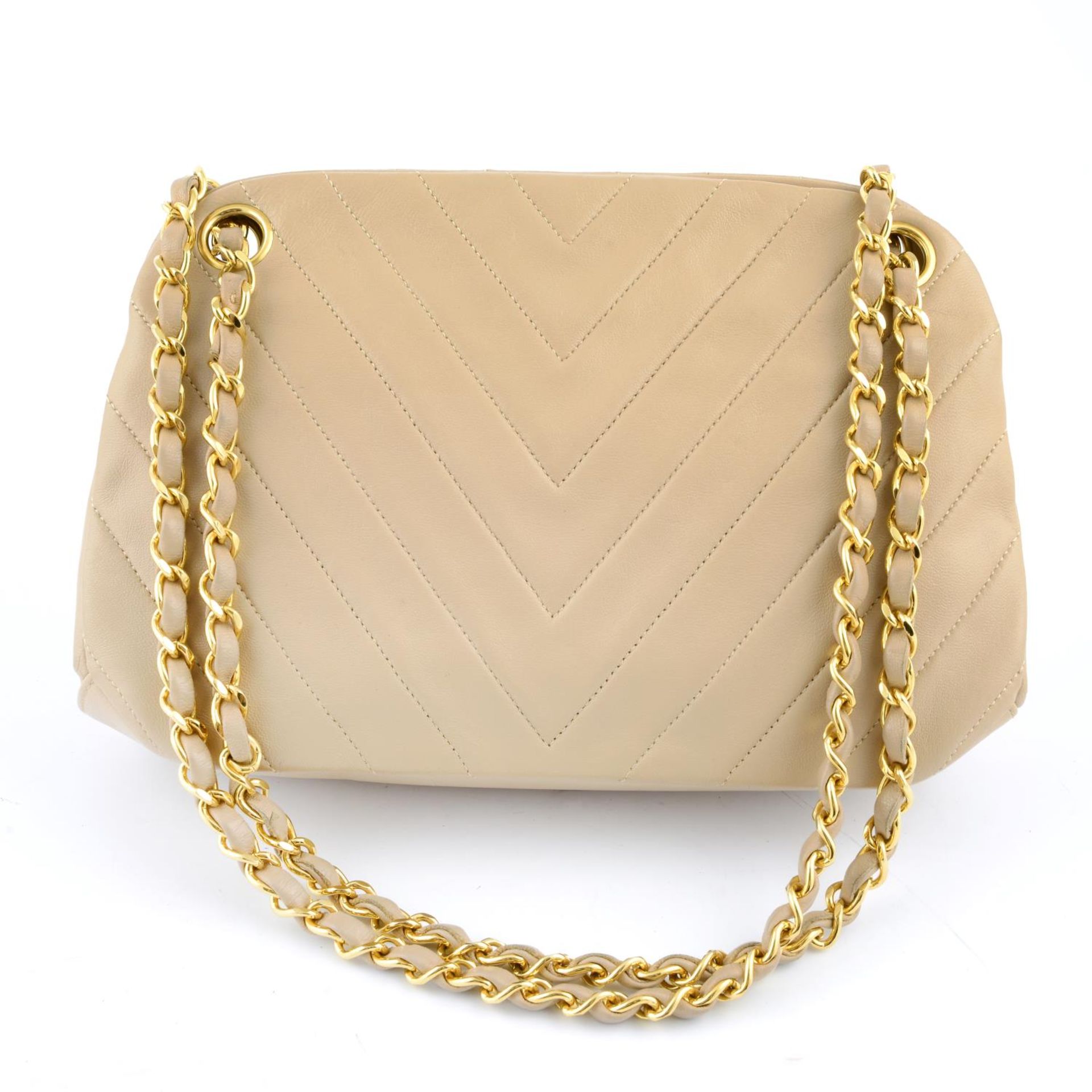 CHANEL - a chevron quilted handbag. - Image 2 of 3