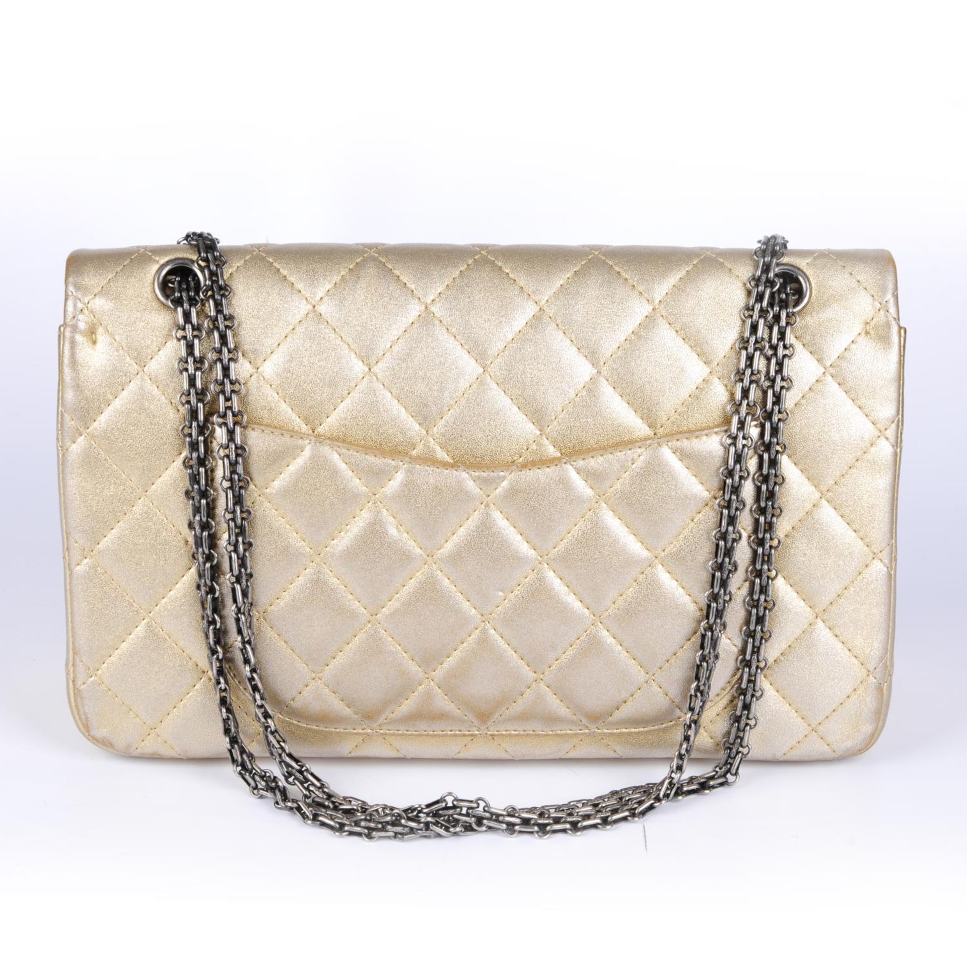 CHANEL - a metallic gold quilted 2.55 Reissue Flap 227 handbag. - Bild 2 aus 4