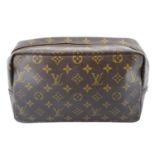 LOUIS VUITTON - a vintage Monogram GM Toiletry pouch.